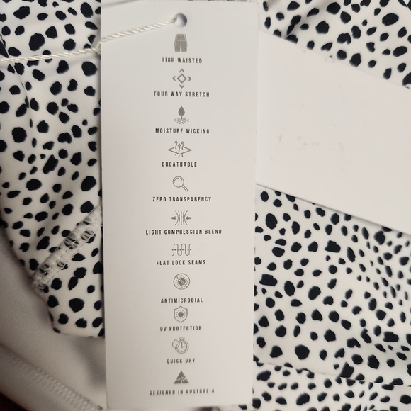 Allfenix White And Black Montana 7/8 Leggings Size S - Picture 10 of 16